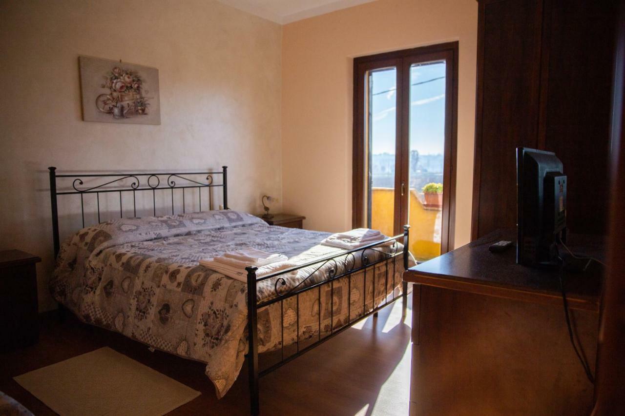 Appartamento Della Pia Bevagna ภายนอก รูปภาพ